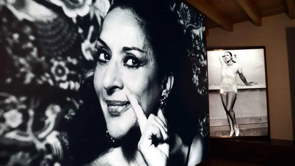 Fotograf&iacute;a de la artista jerezana Lola Flores en el Centro Cultural de plaza Bel&eacute;n