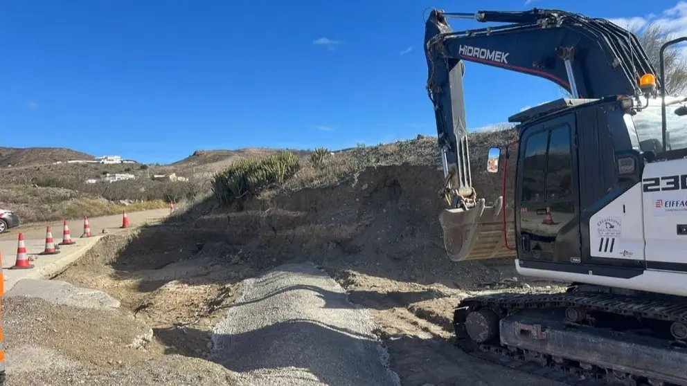 Tareas de arreglo de v&iacute;as rurales da&ntilde;adas por borrascas en Andaluc&iacute;a