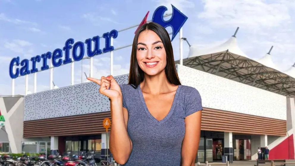 Una mujer en una tienda de Carrefour