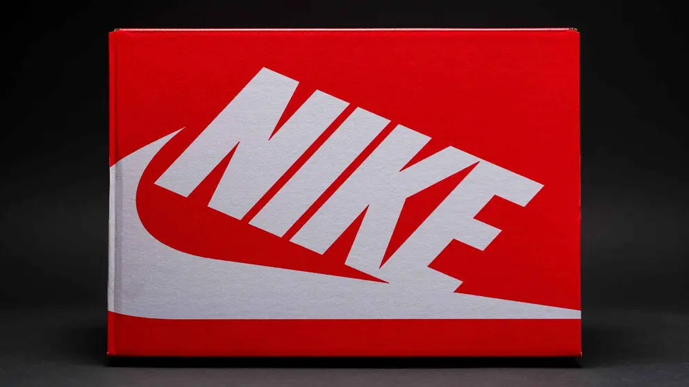 Caja de zapatillas de Nike