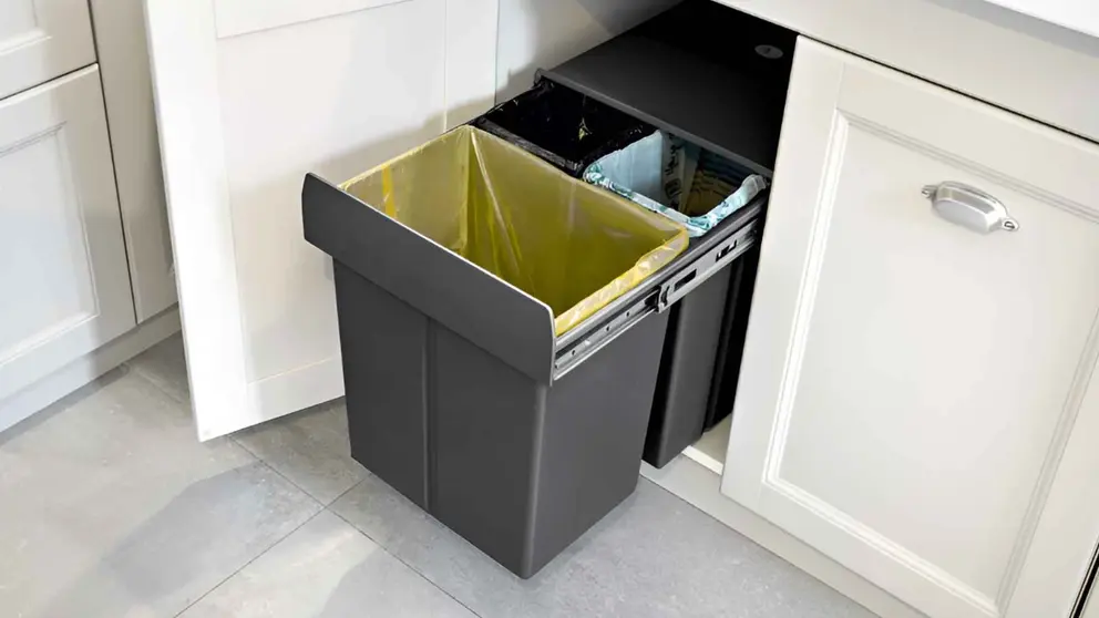 Cubo de basura extra&iacute;ble de Lidl