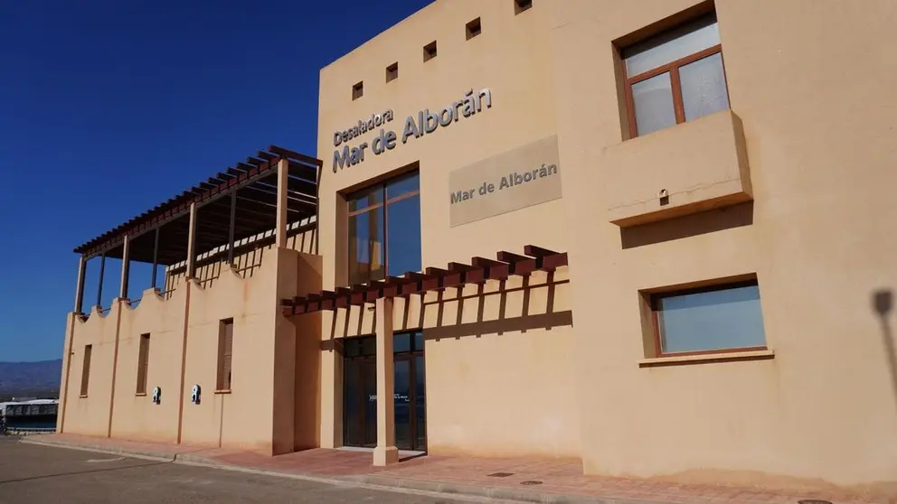 La desaladora Mar de Albor&aacute;n en Almer&iacute;a