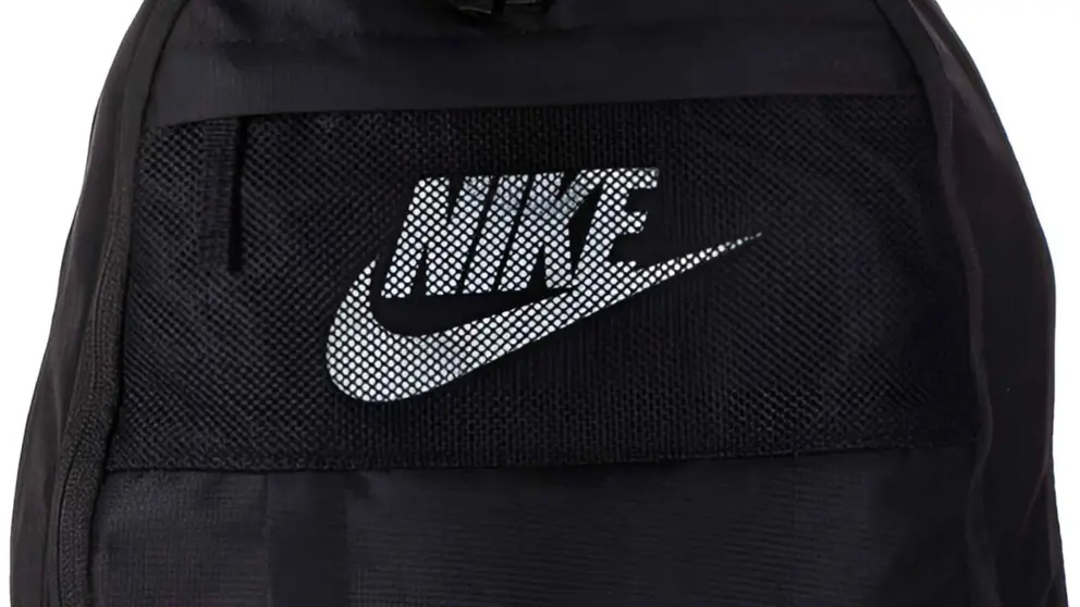 Mochila Nike para adulto disponible en Amazon