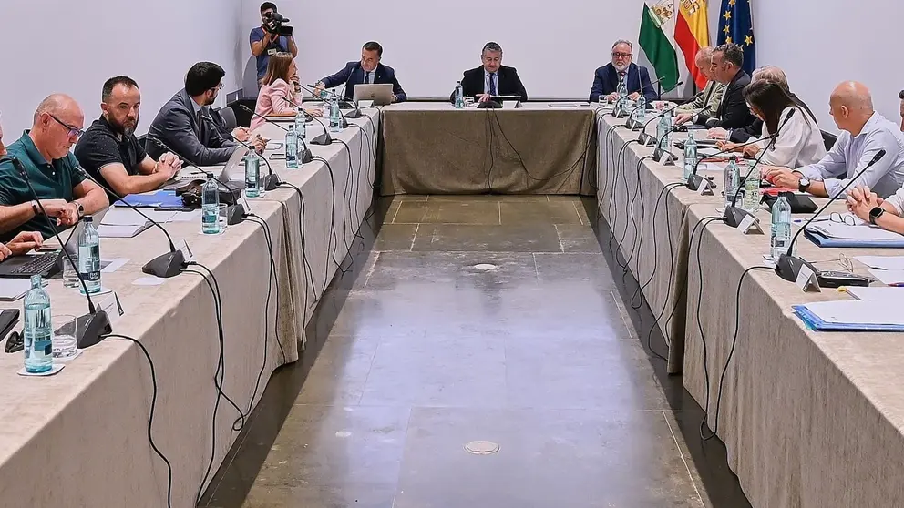 Antonio Sanz polic&iacute;as locales (1)