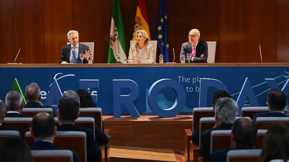 Carolina Espa&ntilde;a, durante la inauguraci&oacute;n de Andaluc&iacute;a Aero Day | Salvador L&oacute;pez Medina