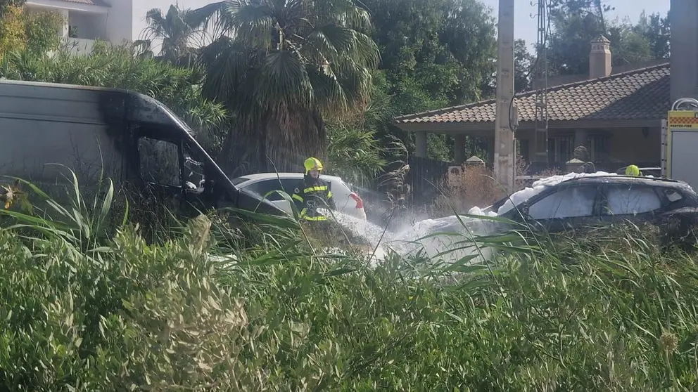 Carril en la playa de las Tres Piedras de Chipiona