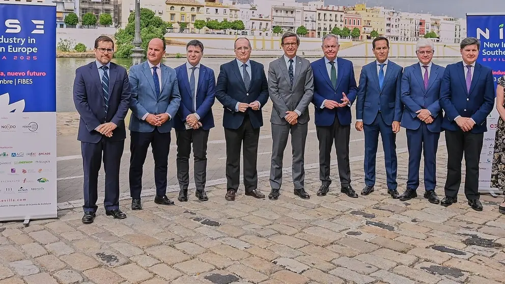 Presentaci&oacute;n de NISE en Sevilla | Salvador L&oacute;pez Medina