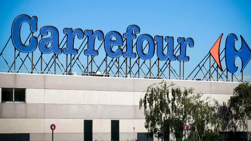 Hipermercado firma Carrefour