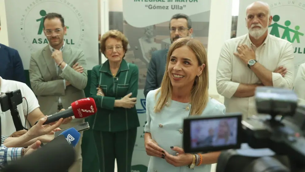 Almudena Mart&iacute;nez, presidenta de la Diputaci&oacute;n, ha comprobado la evoluci&oacute;n de las obras