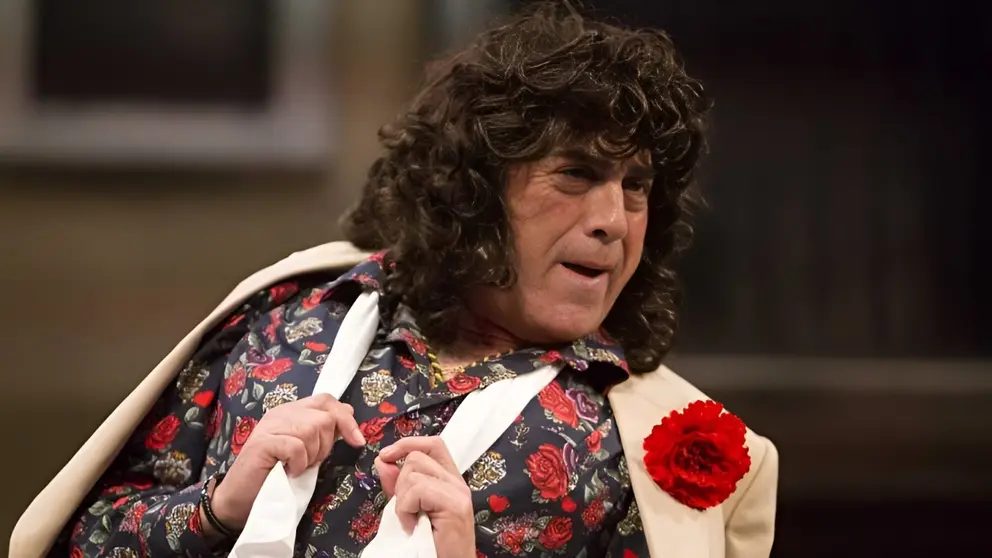 Jos&eacute; Luis Garc&iacute;a Coss&iacute;o 'El Selu', durante una actuaci&oacute;n de la chirigota 'Los quemasangre'