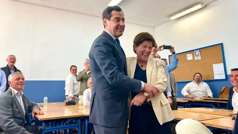 Juanma Moreno 'universaliza todav&iacute;a m&aacute;s' el acceso a la FP en Andaluc&iacute;a