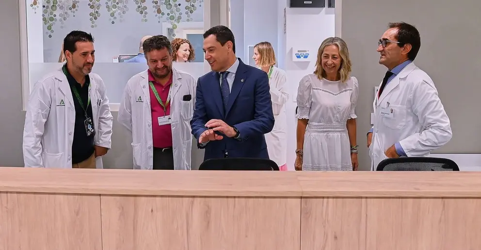 Juanma Moreno ha asegurado que Andaluc&iacute;a dedica a la sanidad p&uacute;blica los mayores recursos de su historia | Salvador L&oacute;pez Medina