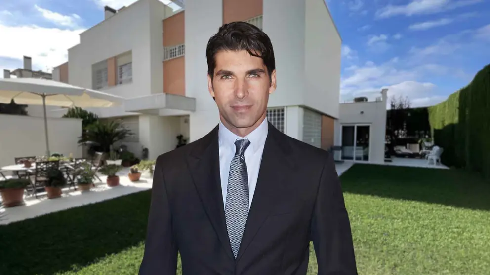 Cayetano Rivera en su casa en Sevilla