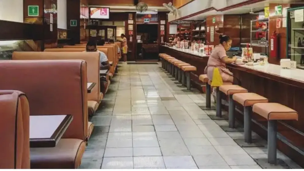 Interior de una cafeter&iacute;a