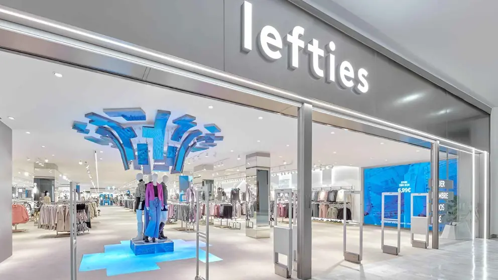 Tienda Lefties en el Centro Comercial Los Arcos de Sevilla