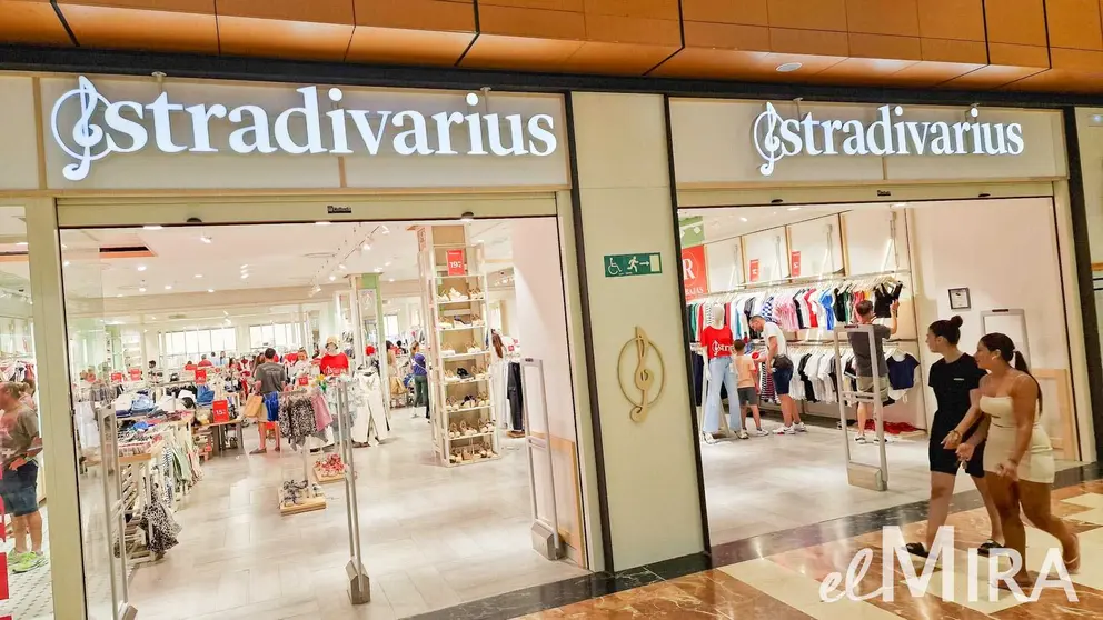Tienda Stradivarius, &Aacute;rea Sur