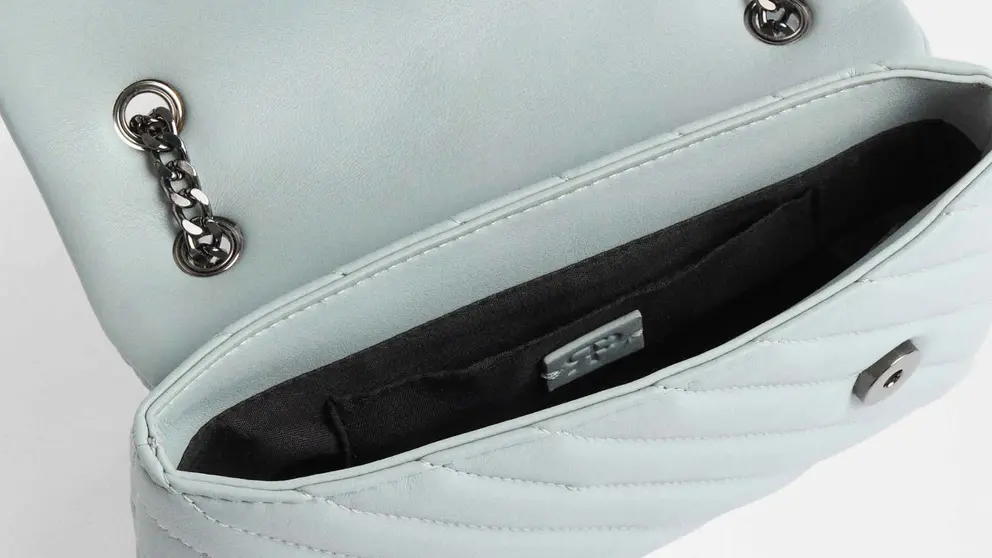 Bolso de hombro multiposici&oacute;n acolchado con cierre imantado de Parfois