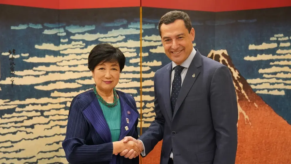 Juanma Moreno se ha reunido en Jap&oacute;n con la gobernadora de Tokio, Yuriko Koike