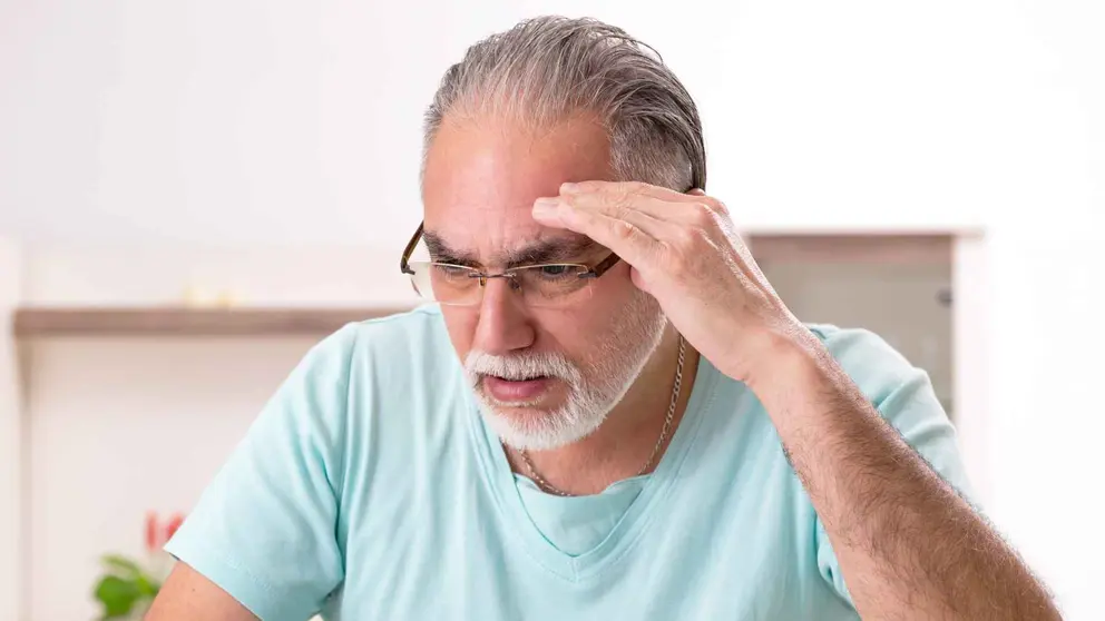 Un jubilado afectado por los recortes de las pensiones anticipadas