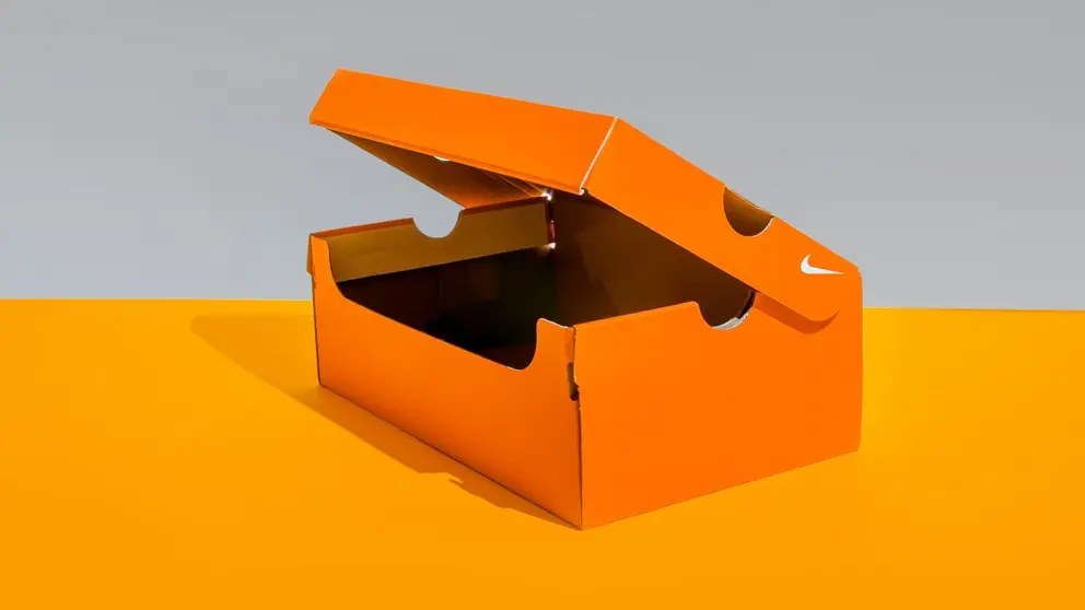 Caja de zapatillas Nike