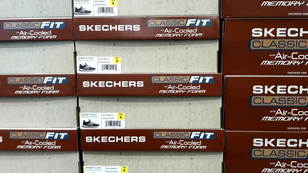 Caja de zapatillas de Skechers