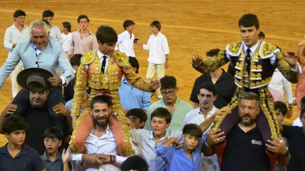 A hombros I Marciano Bre&ntilde;a