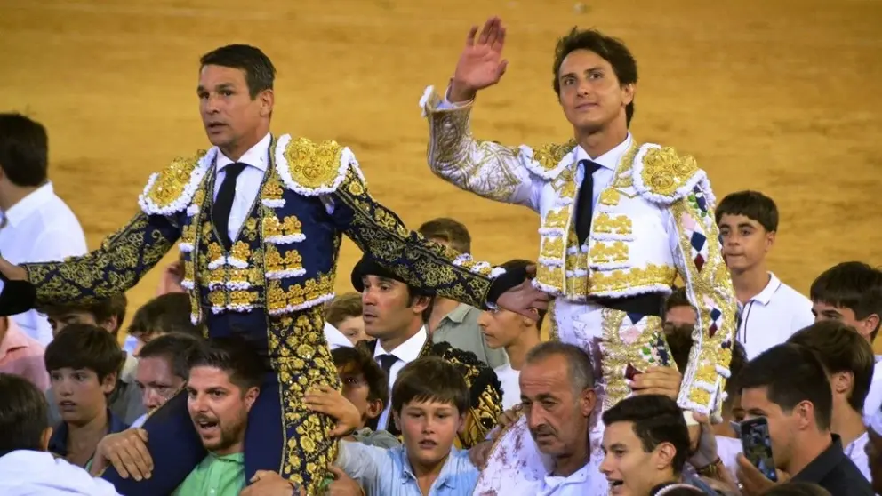 A hombros I Bre&ntilde;a