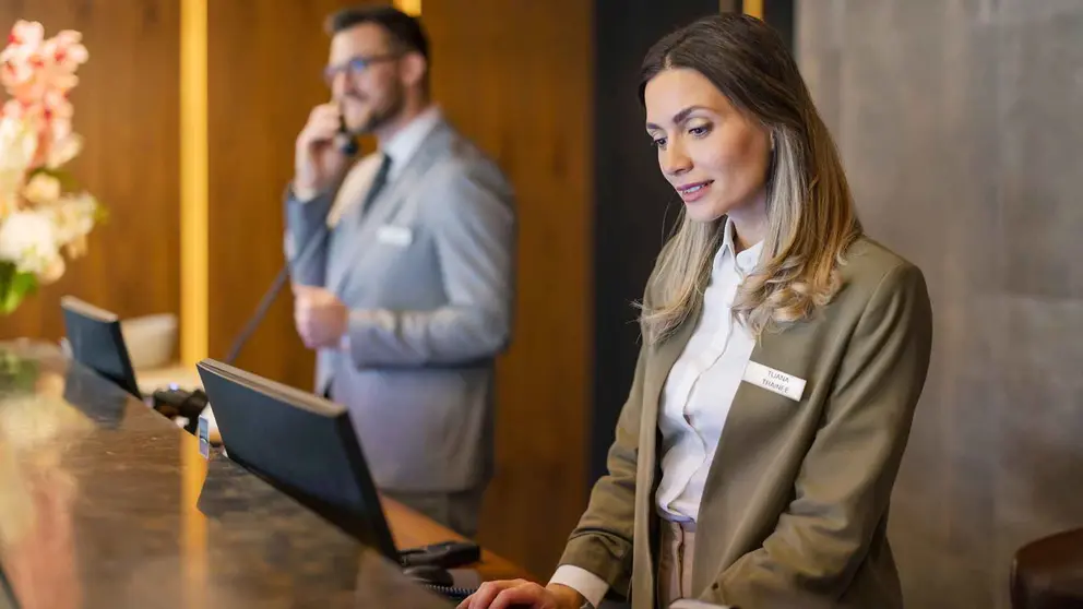 Trabajadores en un hotel