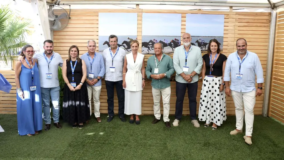 La Diputaci&oacute;n de C&aacute;diz en las carreras de caballos de Sanl&uacute;car