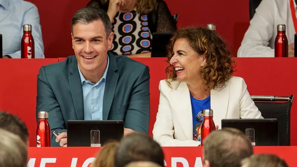 El PSOE andaluz, liderado por Mar&iacute;a Jes&uacute;s Montero, vuelve a sacar la cara por Pedro S&aacute;nchez