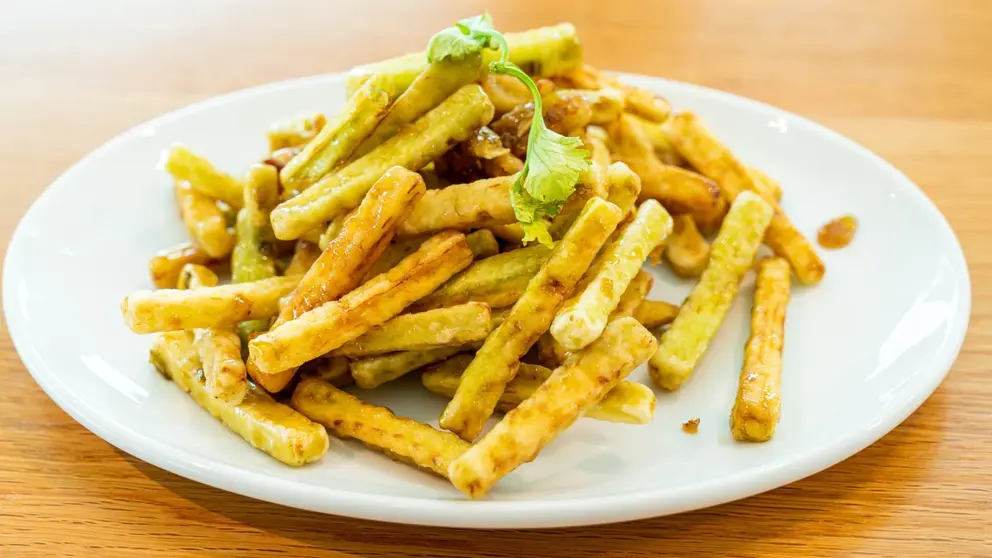 El snack de berenjena que se prepara en minutos y conquista las mesas de verano