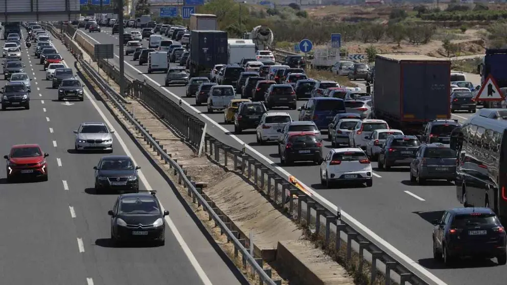 Las carreteras andaluzas soportar&aacute;n un gran tr&aacute;fico de veh&iacute;culos durante el &uacute;ltimo fin de semana de agosto