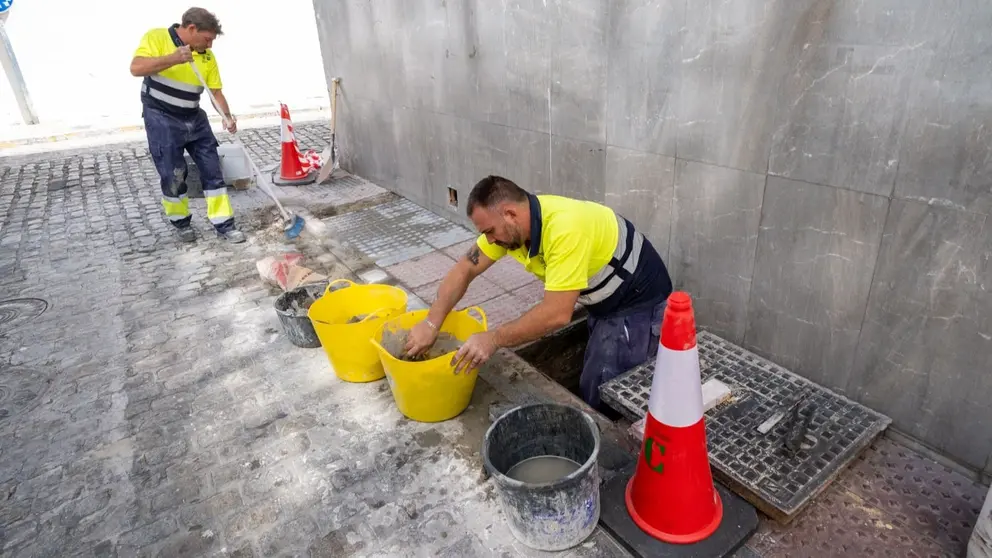 Arrancan las primeras obras de mantenimiento en barrios de C&aacute;diz