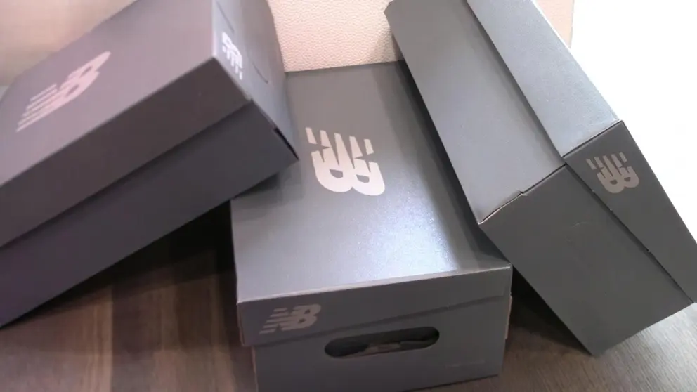 Cajas de zapatillas New Balance