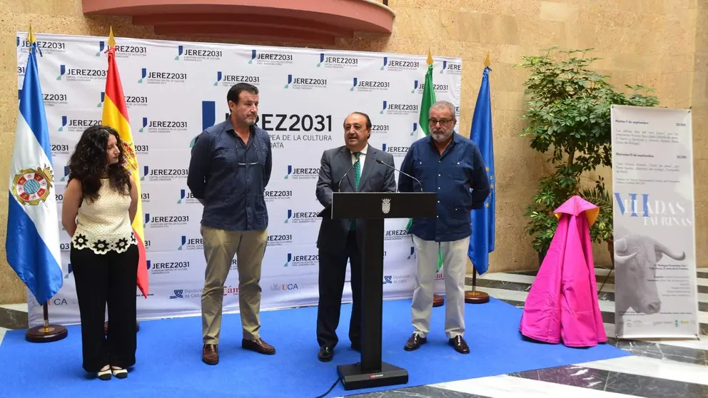 Presentaci&oacute;n en Jerez I Bre&ntilde;a