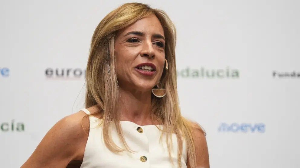 La presidenta de la Diputaci&oacute;n de C&aacute;diz, Almudena Mart&iacute;nez