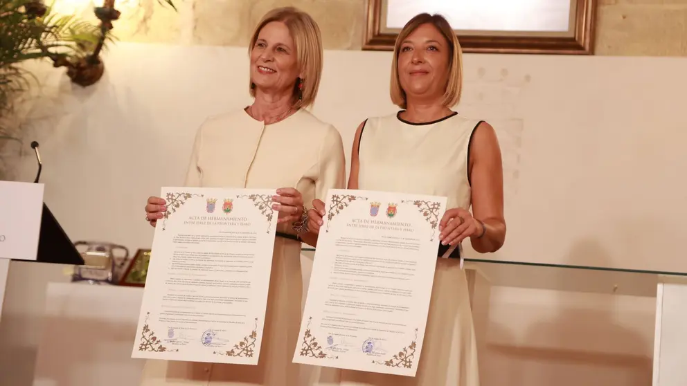 Jerez formaliza su hermanamiento con Haro | Cristo Garc&iacute;a