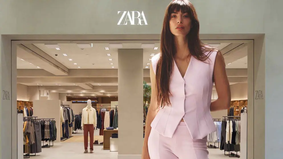 Pantal&oacute;n interlock flare de Zara