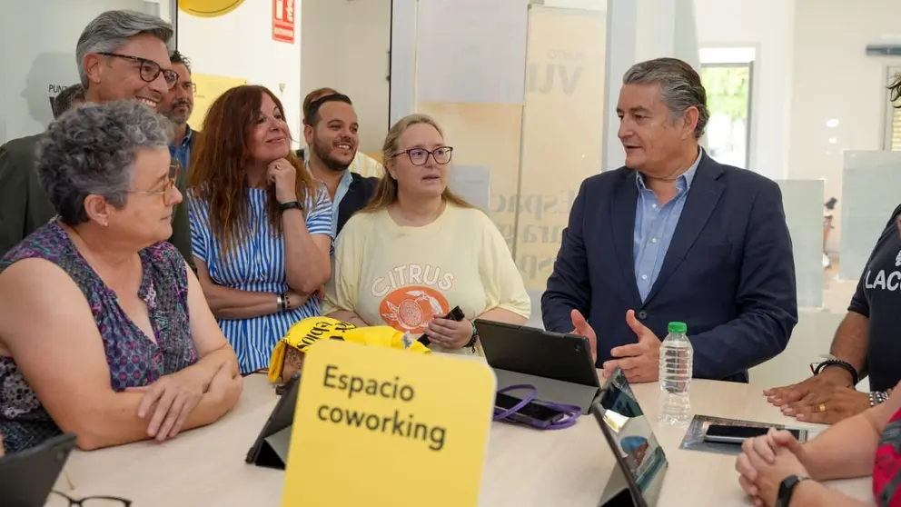 El consejero Antonio Sanz, uno de los grandes impulsores de Andaluc&iacute;a Vuela