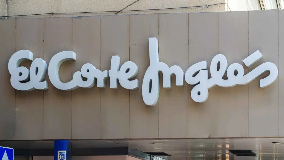 Exterior de tienda de El Corte Ingl&eacute;s