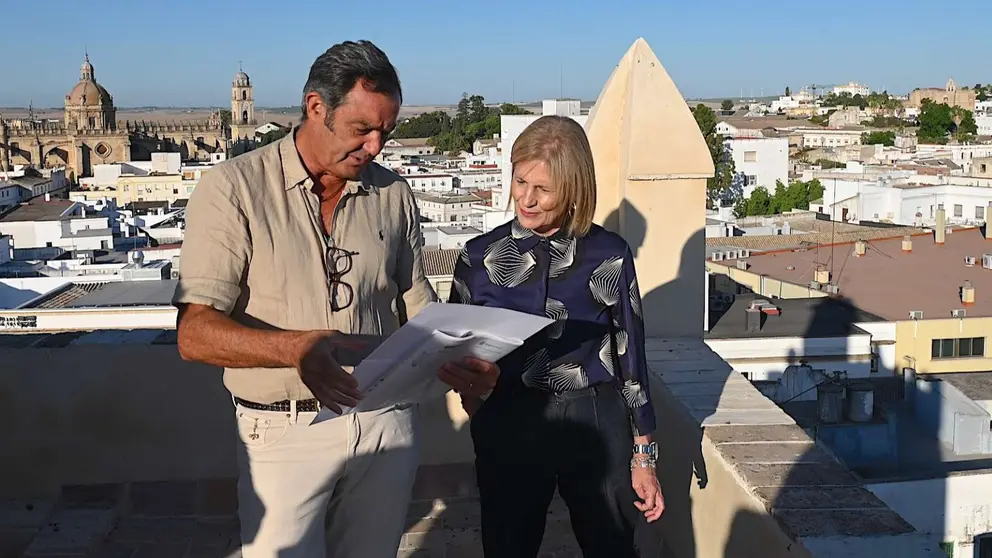 Garc&iacute;a-Pelayo en la Torre de la Atalaya