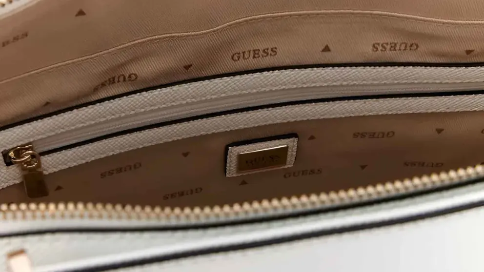 Bolso shopper Guess de El Corte Ingl&eacute;s