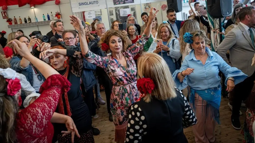 Mar&iacute;a Jes&uacute;s Montero, en la Feria de Abril de Barcelona