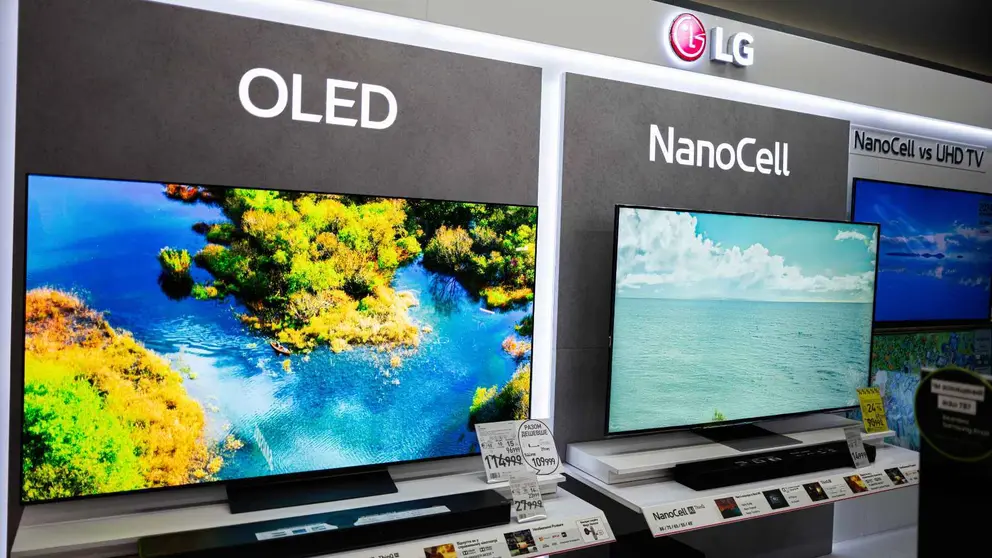 Secci&oacute;n de televisores en Carrefour