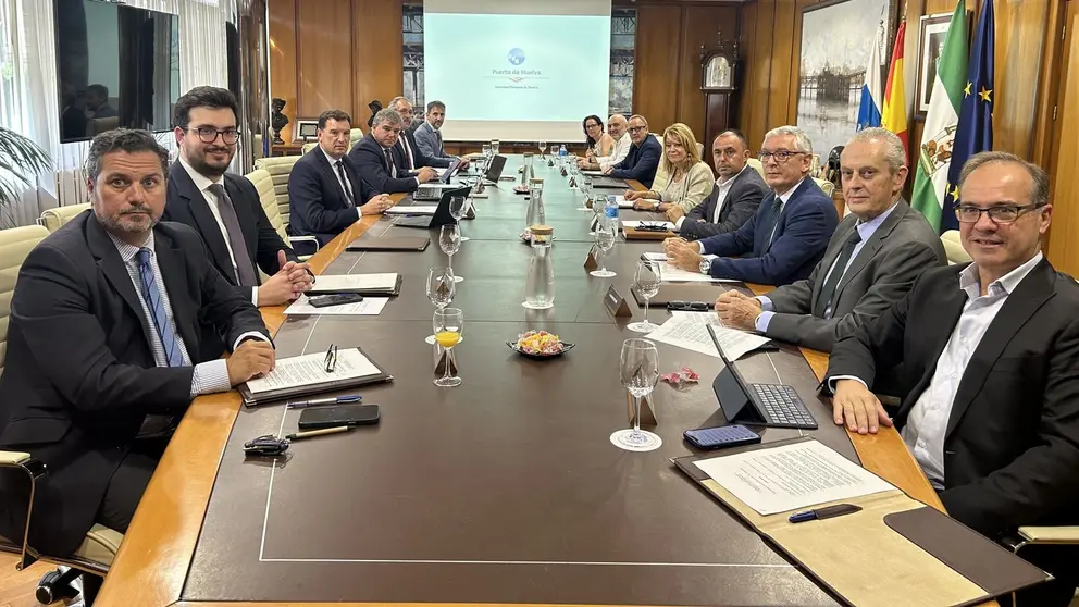 Celebraci&oacute;n del Consejo de Administraci&oacute;n del Puerto de Huelva