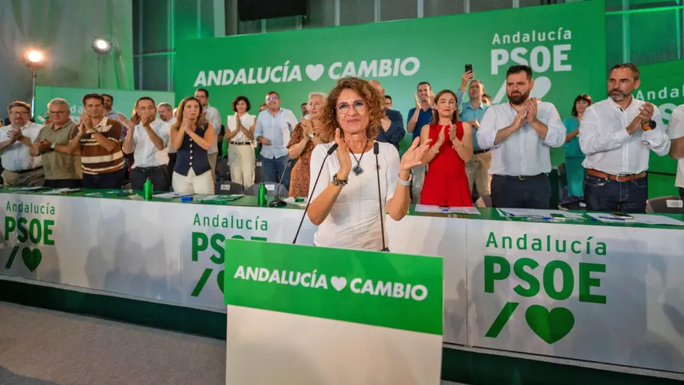 Mar&iacute;a Jes&uacute;s Montero incide que el PSOE de Andaluc&iacute;a sale a ganar