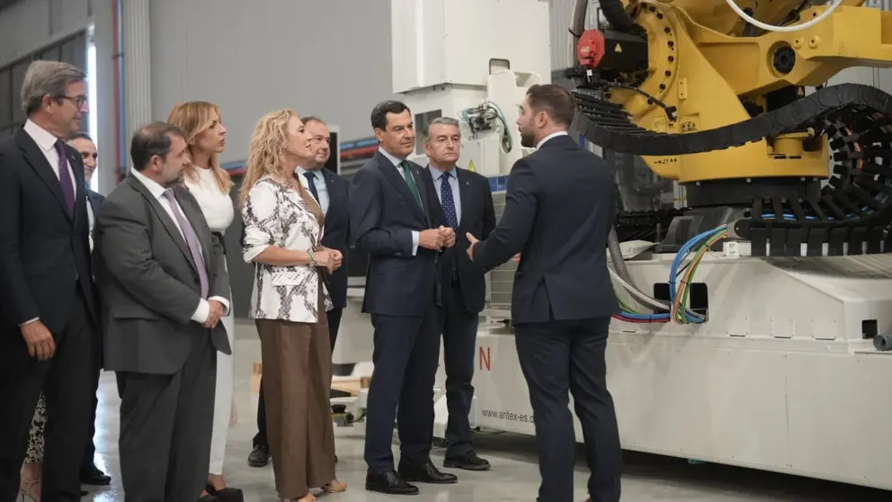 Juanma Moreno ha inaugurado en C&aacute;diz la nueva llave de la innovaci&oacute;n industrial andaluza
