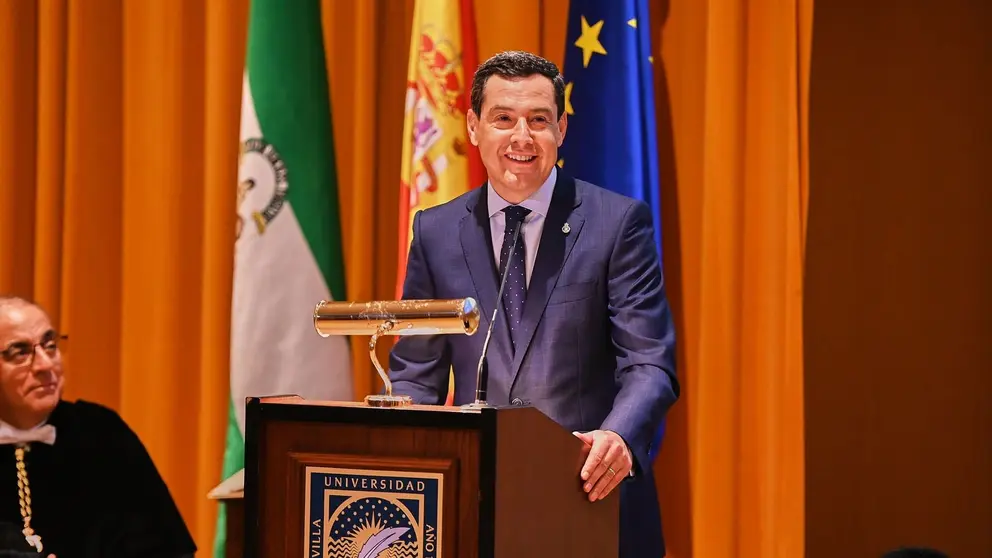 Juanma Moreno, durante la apertura del curso universitario