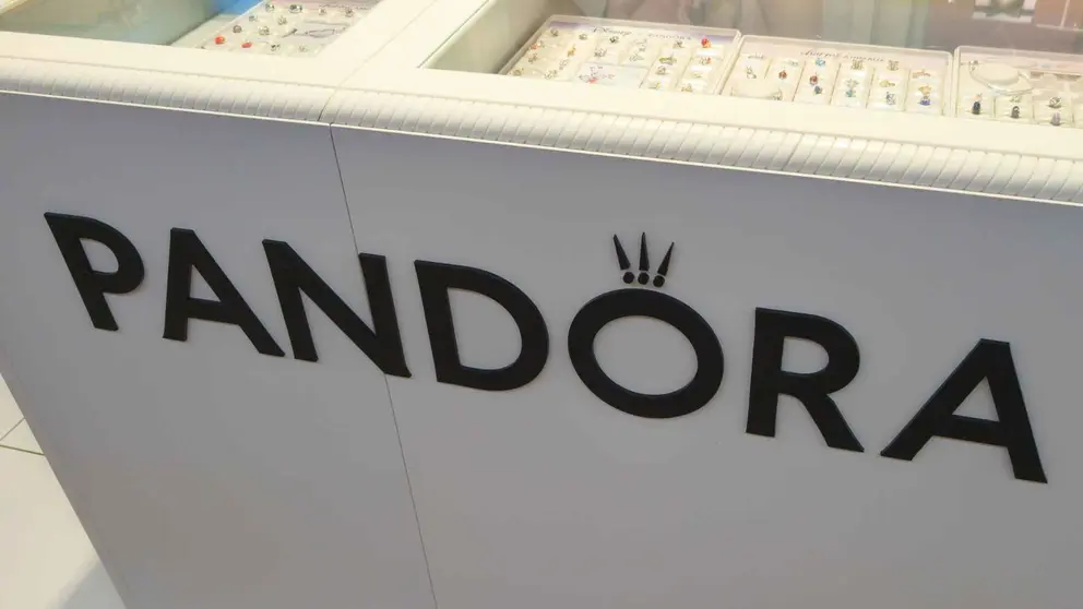 Secci&oacute;n de joyer&iacute;a Pandora