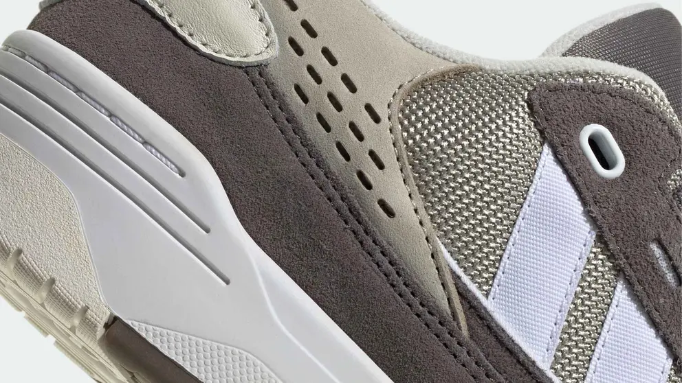 Zapatillas Adidas Adi2000